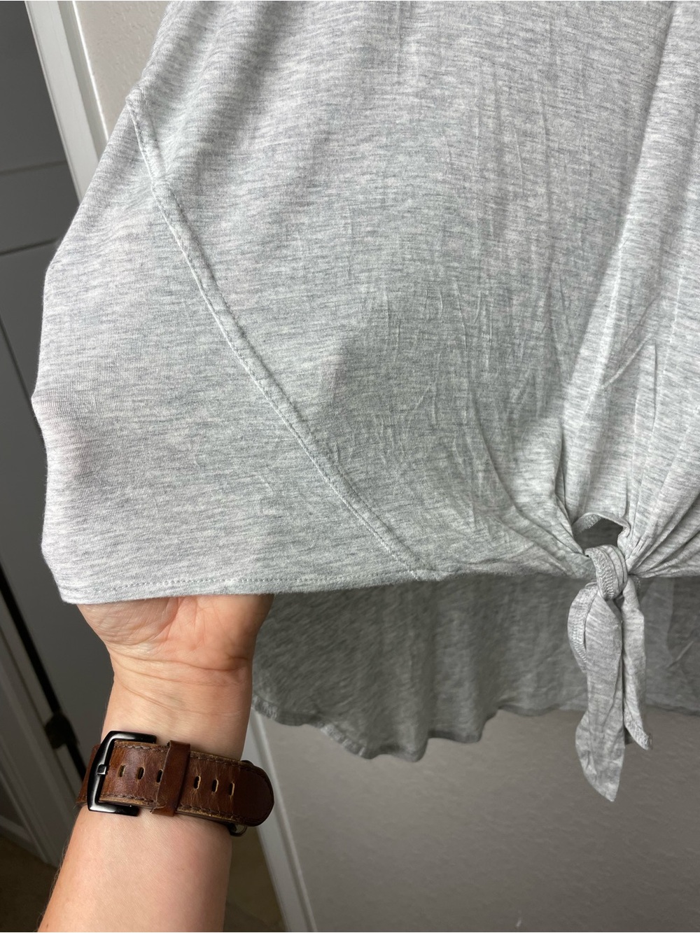 Cupio Light Gray Oversized V-Neck Tie-Front Tunic Top Size XL - Picture 5 of 7
